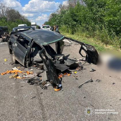 Смертельна ДТП сталася на Харківщині: половини автівки немає
