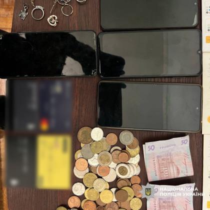Харківські “домушники” працювали через вікна
