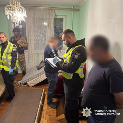 Харківські “домушники” працювали через вікна