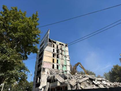 Тривають роботи з демонтажу багатоквартирних будинків