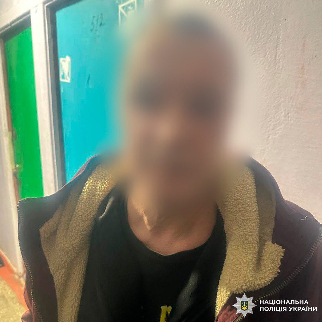 В гуртожитку для переселенців ножем поранили чоловіка